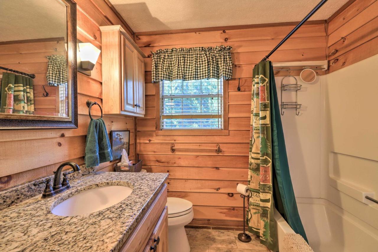 Lakefront Sparta Cottage With Decks And Boat Dock Exterior photo